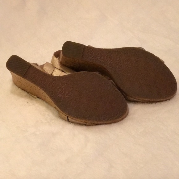 Micheal Kors sandal - Picture 5 of 7